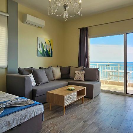 Paralía Hara Apartment In Front Of The Beach מראה חיצוני תמונה