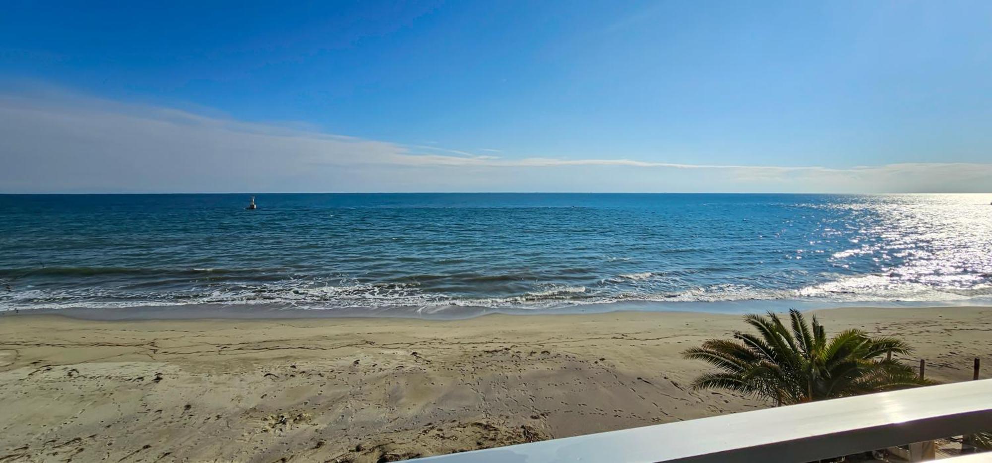Paralía Hara Apartment In Front Of The Beach מראה חיצוני תמונה